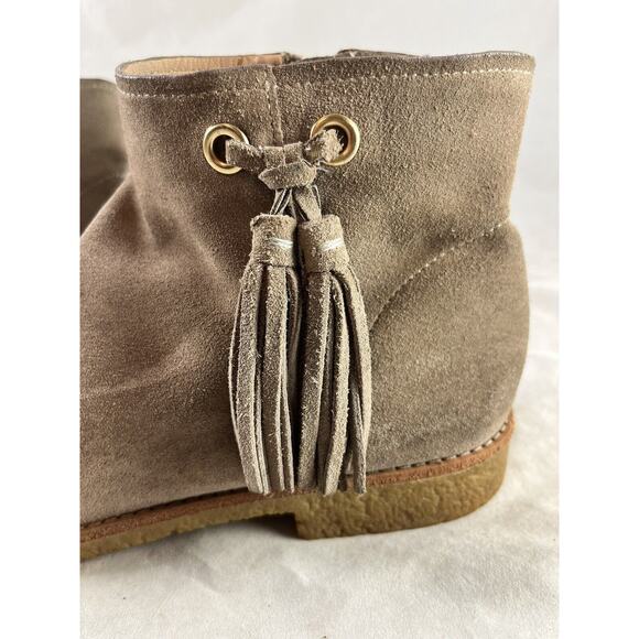 Kate Spade Bellamy Suede Ankle Boots Tassel Accents Booties Size 8.5 - Picture 5 of 11